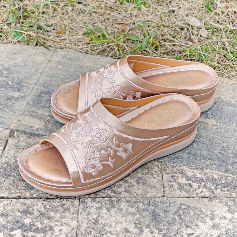 Floral Design Ladies' Summer Slides