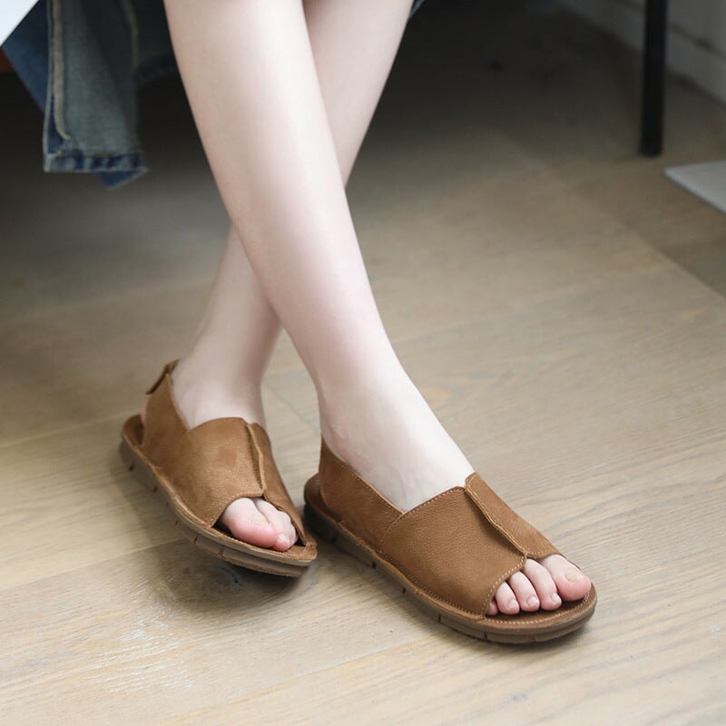 Retro style soft leather sandals