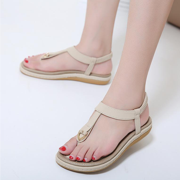 Elegant and airy sandals