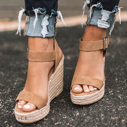 Elegant and detailed supportive summer Heels